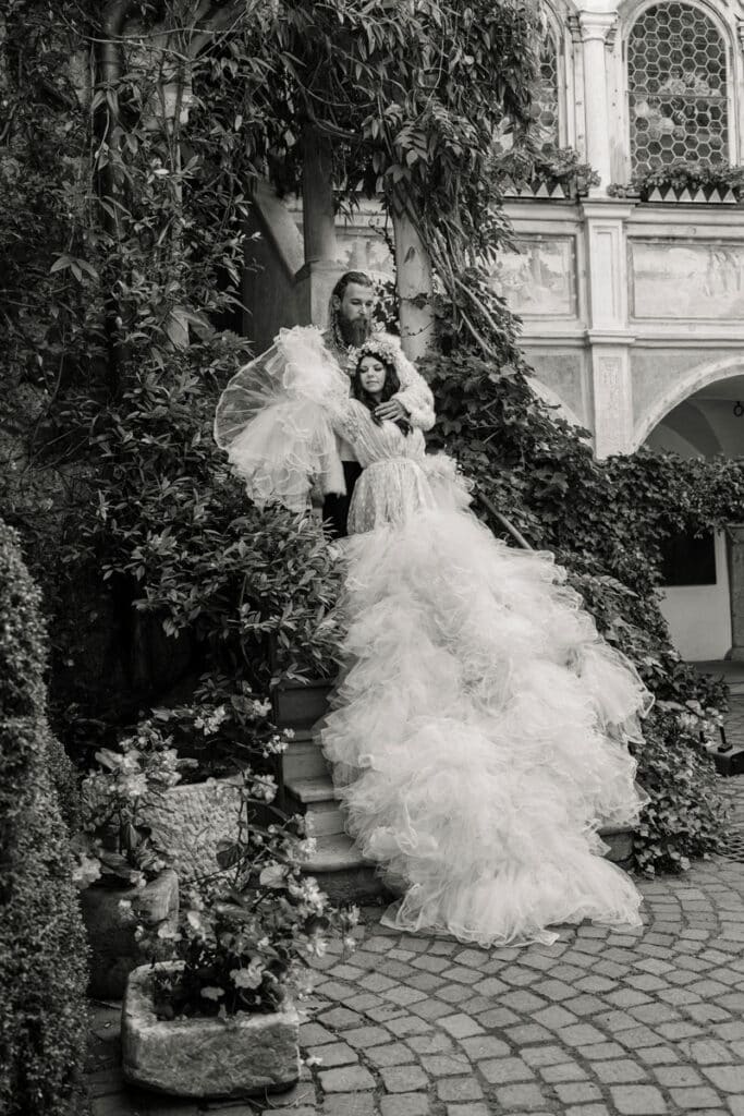 After Wedding Shooting in Wien: emotionale Paarfotos ohne Zeitdruck, zur Golden Hour, in der Stadt oder im Honeymoon. Jetzt Termin bei uns sichern!